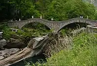 Ponte dei Salti (Lavertezzo, Valle de Versasca, Tessin)