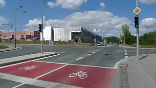 Aufgeweiteter Radaufstellstreifen