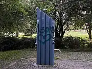 Individueller Umbau eines Straßenbrunnens in Form eines Kunstwerks (pump:style=artwork).