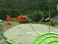 Германия:aeroway=helipadmaxweight=12ref=UKA