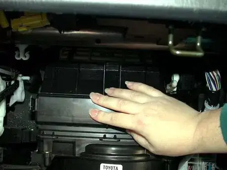 Image titled Replace the cover.