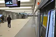 Line 6 train at Chegongzhuang station