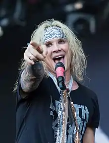 Starr performing in June 2017