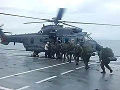 Boarding of Brazilian Marines in an EC-725 Caracal.