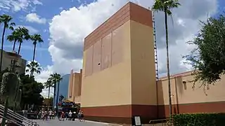One of the hub's facade towers that doubly conceals the 7.1 surround sound audio speakers and acts as a projection surface during the show.