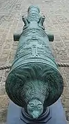 Bird head of a 12-pounder Le Tonnerre. Caliber: 121&nbsp;mm.