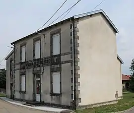 The town hall in Blémerey