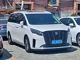 Buick GL8 ES 2022MY front.