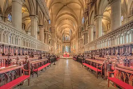 Early English; choir of Canterbury Cathedral (1174–80)