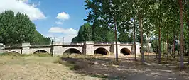 Puente sobre el río Carrión