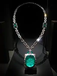 Mackay Emerald Necklace, emerald, diamond and platinum, by Cartier (1930) (Smithsonian National Museum of Natural History, USA)