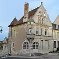 Cuirasserie street and Huileries street angle