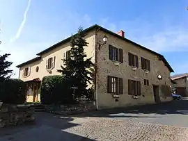 The town hall in Chaussan