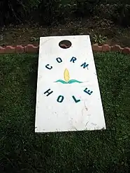 A cornhole board