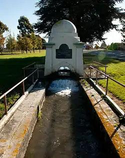 De Renzie Brett memorial in Kirwee