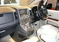 Interior (pre-facelift)