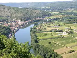 A general view of Douelle