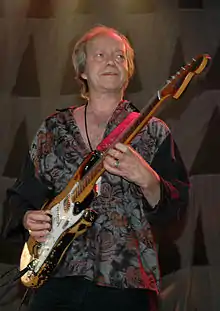 Bell performing at the unveiling of the statue for former bandmate Phil Lynott, 2005