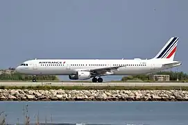 Airbus A321-100