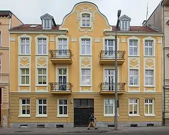 Renovated elevation at Nr.16