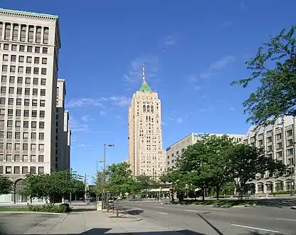Cadillac Place (left) with the Fisher Building,both by Albert Kahn