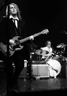 Jay Bennett performing with Wilco @ the Riviera Theatre, Chicago, Illinois, January 1, 2000