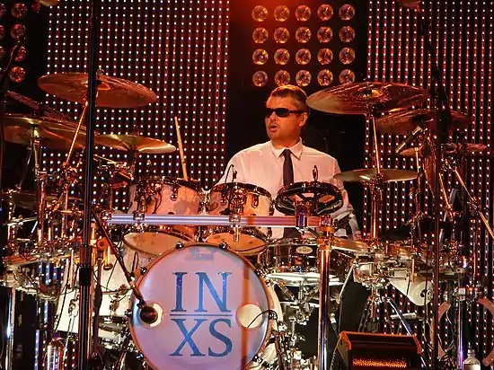 Jon-farris-batera 5453547781 o.jpg