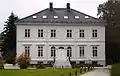 Gravdal Manor