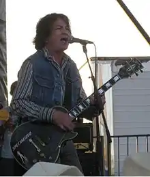 Ving performing with Fear on the 2010 Warped Tour