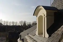Bonneted dormer
