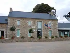 The town hall in Mellac