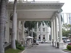 Porte cochere