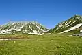 立山・浄土山を背景に広がる室堂平