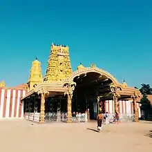 Image 42Nallur Kandaswamy Kovil in Jaffna (from Culture of Sri Lanka)