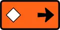 (TW-22) Detour - follow diamond symbol (to the right)