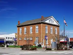 Overton County Courthouse in Livingston
