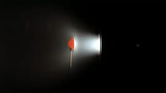 Capsule model interacting with CO2/.mw-parser-output .template-chem2-su{display:inline-block;font-size:80%;line-height:1;vertical-align:-0.35em}.mw-parser-output .template-chem2-su>span{display:block;text-align:left}.mw-parser-output sub.template-chem2-sub{font-size:80%;vertical-align:-0.35em}.mw-parser-output sup.template-chem2-sup{font-size:80%;vertical-align:0.65em}N2 'Mars'  like plasma low pressure supersonic flow. Phedra facility, ICARE, CNRS Viviana Lago).