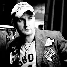 Pakito in the video "Moving on Stereo"