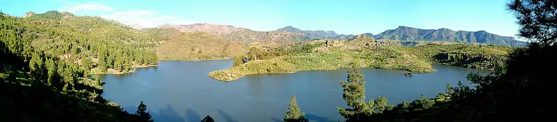 Image 34A freshwater lake in Gran Canaria, an island of the Canary Islands. Clear boundaries make lakes convenient to study using an ecosystem approach. (from Ecosystem)