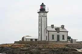 Île aux Moutons Lighthouse  (Glénan islands, Fouesnant)