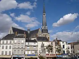 The Place du Martroi, in Pithiviers