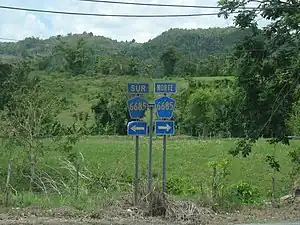 Signs for PR-6685 south and north