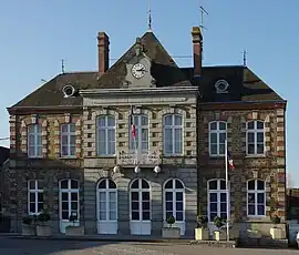The town hall in Putanges
