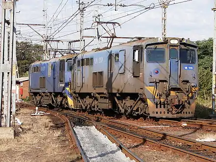 No. 18-129 (E2172) with uncovered drainage holes at Capital Park, 10 May 2013