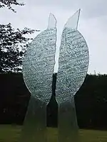 Fused glass sculpture (2012) by Carlo Roccella&nbsp;[fr] Glass Sculpture in Paris. France