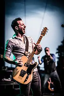 Sean Hurwitz performs live with Smash Mouth in Woodinville, Washington