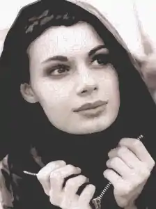 Same photograph vectorized with AutoTrace in the Delineate GUI, 677&nbsp;KB