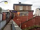 Alternative entrance via footbridge