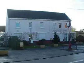 The town hall of Vieille-Chapelle