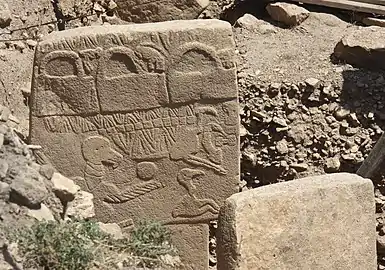 Pillar&nbsp;43, Enclosure&nbsp;D: the "Vulture Stone"